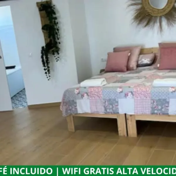 ALZIRA BONITA APARTAMENTO CON TERRAZA Y JACUZZi EXTERIOR, hotel v destinaci Alzira