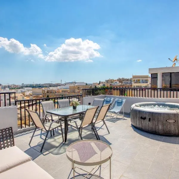 3 bedroom penthouse with jacuzzi and roof terrace VFRA1-1, hotel a Sliema