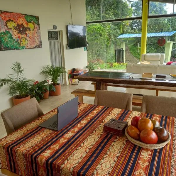 Refugio en la naturaleza, hotel in La Vega