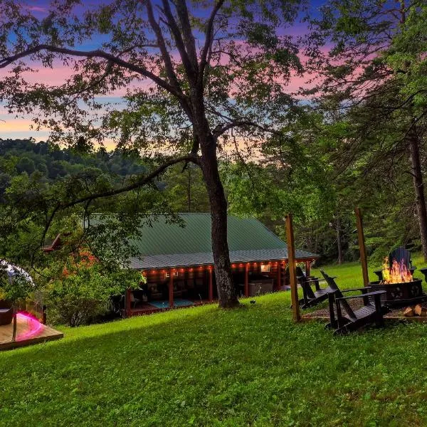 10-Acre Cabin Sauna, Hot Tub, Game Room, Stargazing Dome, EV, BBQ, hotel a Logan