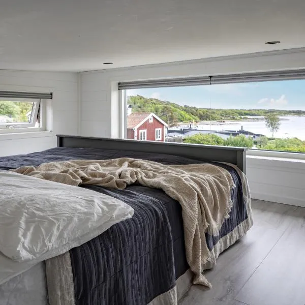 New villa, 45sqm, 2 bedrooms, loft, 80m from beach, fantastic views & very quiet area, hotell sihtkohas Onsala