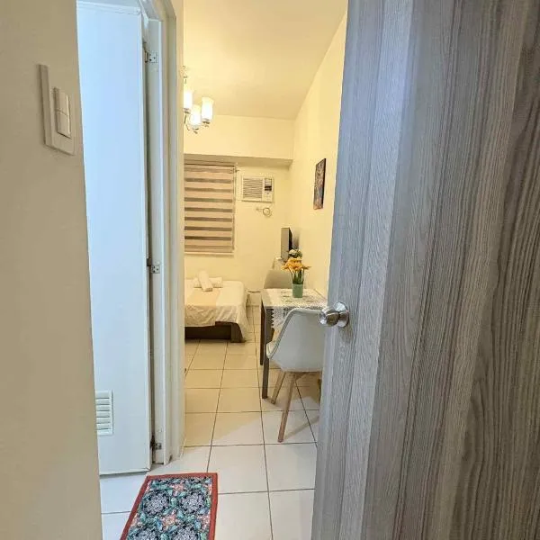 JJMC HOMESTAY 29 with Netflix and Wifi, hotel in Manila