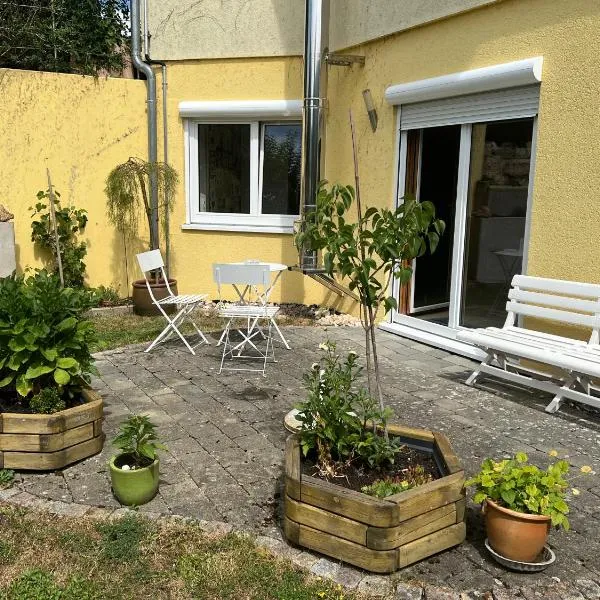 Einliegerwohnung in ruhiger Lage, hotel in Gunningen