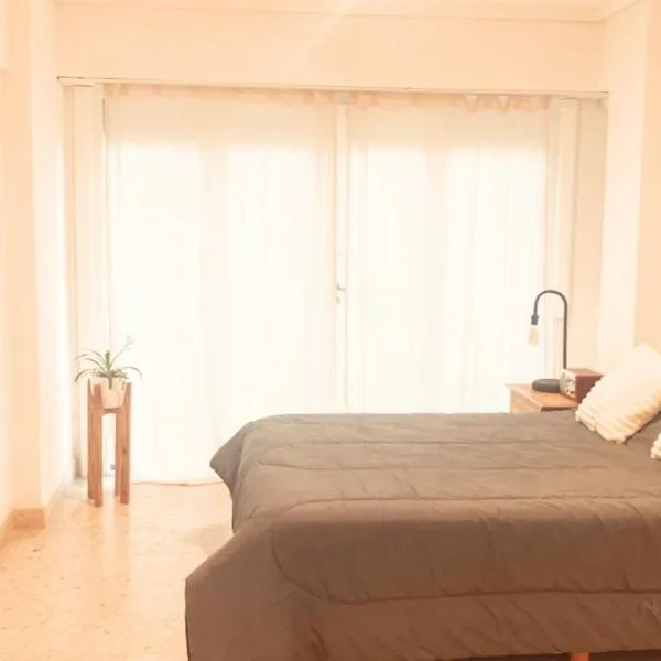 EDIFICIO FRENTE AL MAR! FG departamentos, Av Patricio Peralta Ramos 4283 piso 2 i, hotel in Mar del Plata