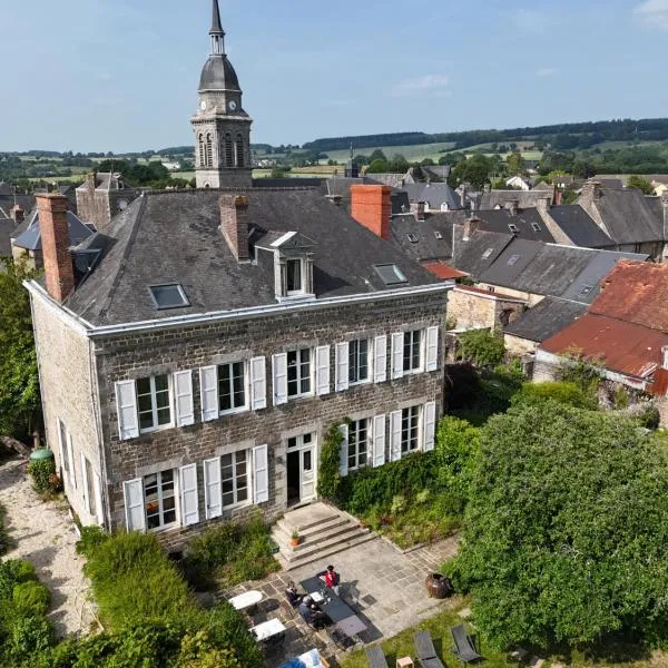 Maison d'hôtes La Doucelle culture et bien-être, hotel en Lignieres-Orgeres
