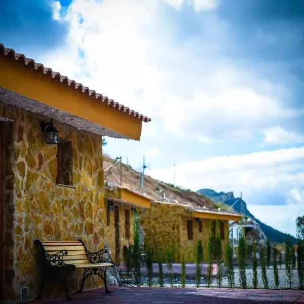 Casas y Cuevas El Solins, hotell i Fortuna