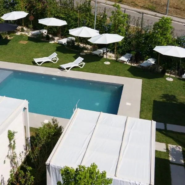 RESIDENCE MARCO POLO, hotel v destinaci Montesilvano