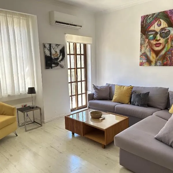 Alexandra Court, hotel in San Ġiljan