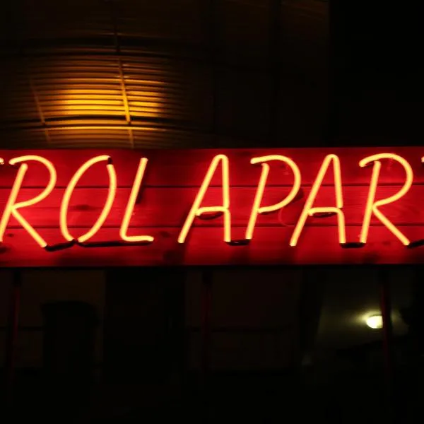 Erol Apart、ケメルのホテル
