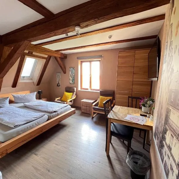 Landhotel im Hexenwinkel, hotel v destinaci Wiernsheim