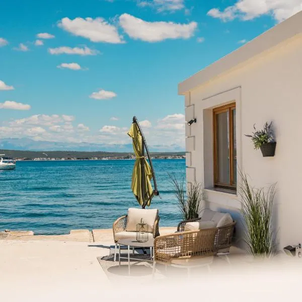 Villa Škalja Beachfront House Magazin, hotel i Ždrelac