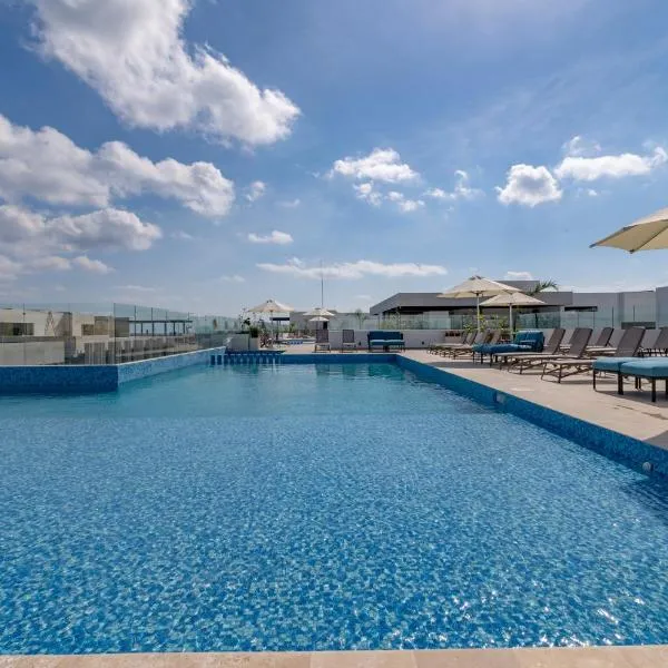 IPANA 4 Rooftop Pools, Ocean View & Walk to 5th, Hotel in Playa del Carmen