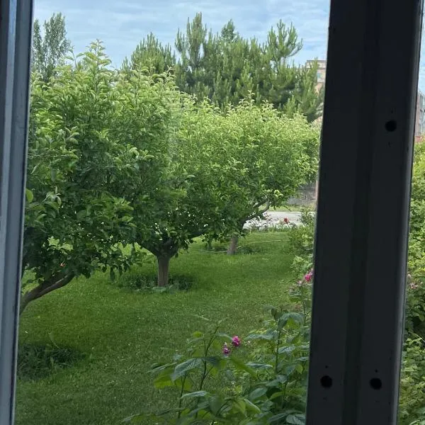 Edem B&B, hotel i Sevan