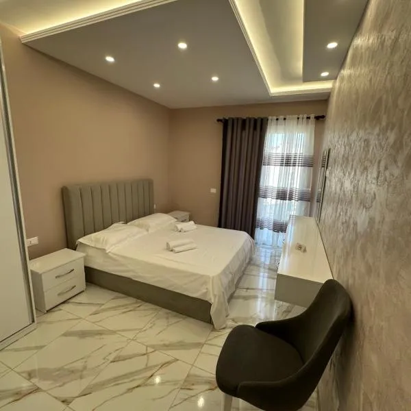 Palm View Luxury Apartment Golem, hotel in Golem