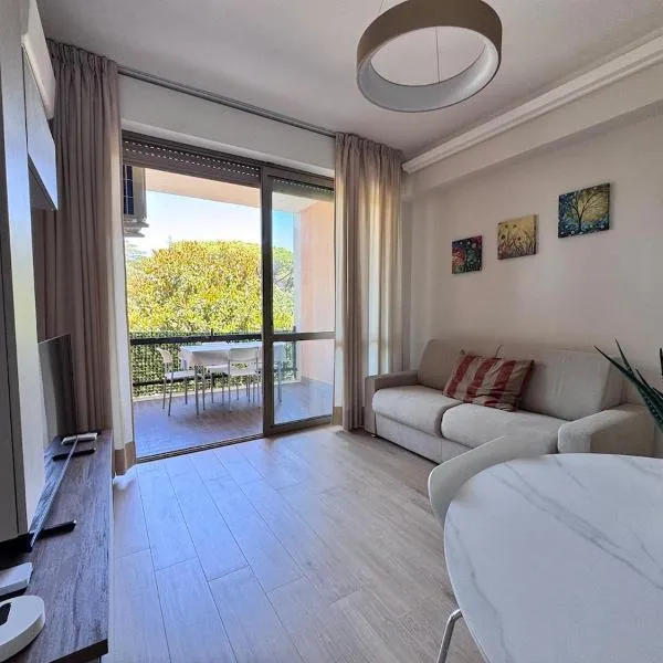 Luxury Apartment Metro Cornelia, hotel in Rome