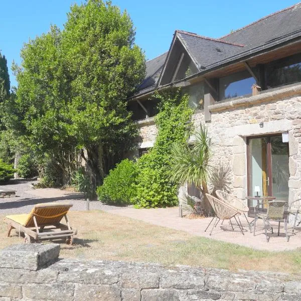 Domaine de la Tranquillité B, hotel em Noyal-Muzillac