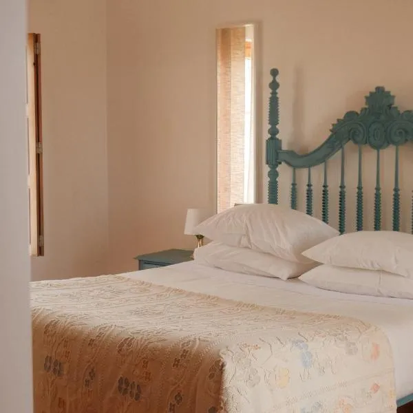 Quinta Amarela - B&B, hotel in Nazaré