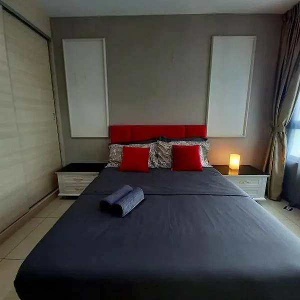 Phenom Homes at i-City - WiFi TV Box 1 Carpark, hotel in Shah Alam