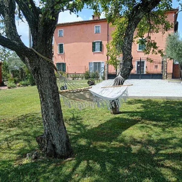Casale - La Camera di Leda, hotel en Lamporecchio