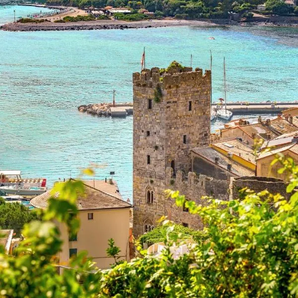 Capitolare Suite Tower, hotel v destinaci Portovenere