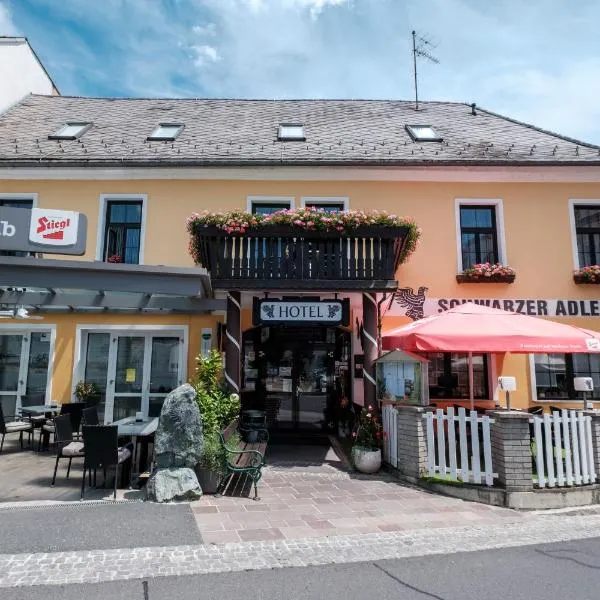 Hotel Restaurant Schwarzer Adler, hotel di Friedberg