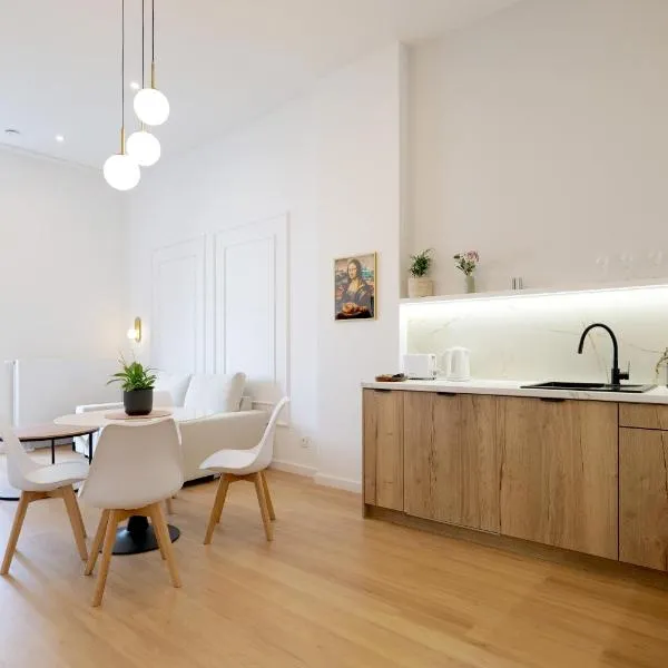 Apartamenty Złota Brama, отель в Кракове