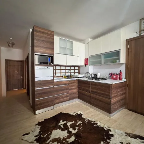 Stylish Sea view Apartment Feels Like Home, Just Steps from the Beach, hotel in Marsaskala