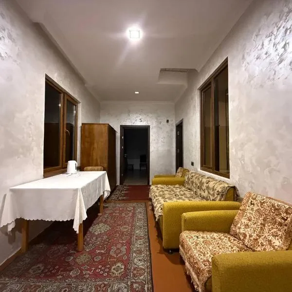 Haer B&B, hotel v destinaci Meghri