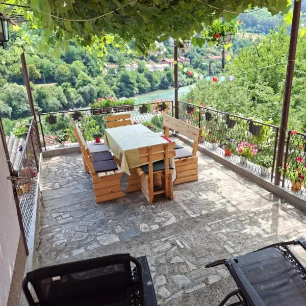 MALA KUCA, hotel a Foča