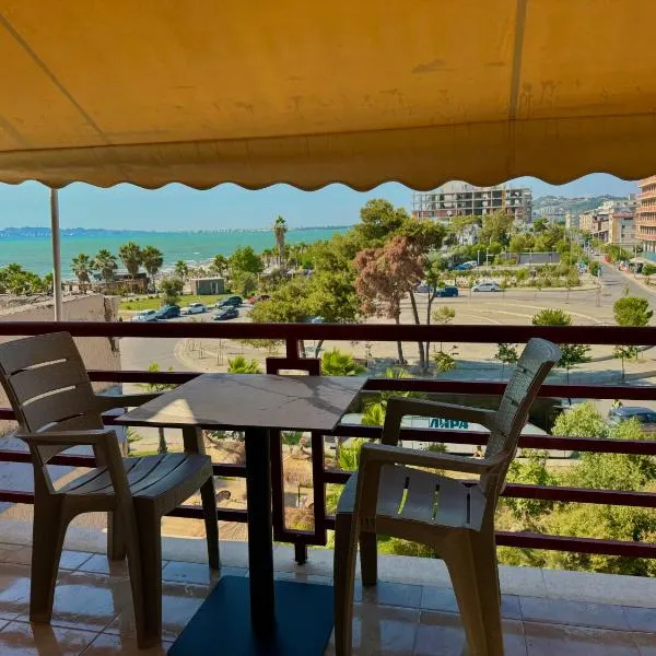 Gridi's Coastal Escape, hotel en Golem