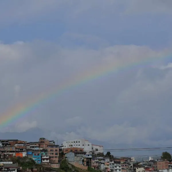 Casa PRIVADA en Manizales Exclusiva y cómoda totalmente equipada Contiguo a la Monumental Plaza de toros, Cerca al Mirador de Chipre y al centro histórico de la ciudad, hotel v destinaci Manizales