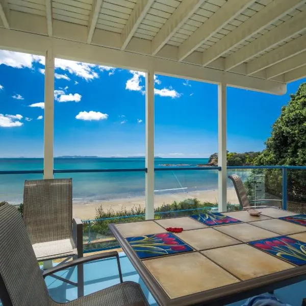By the Bay Beachfront Apartments, hotel v destinaci Mangonui