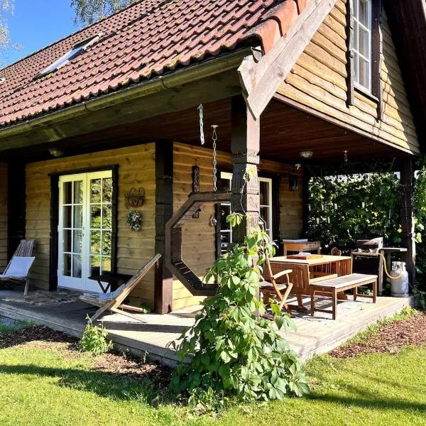 Norwegian saunahouse, hotel in Haapse