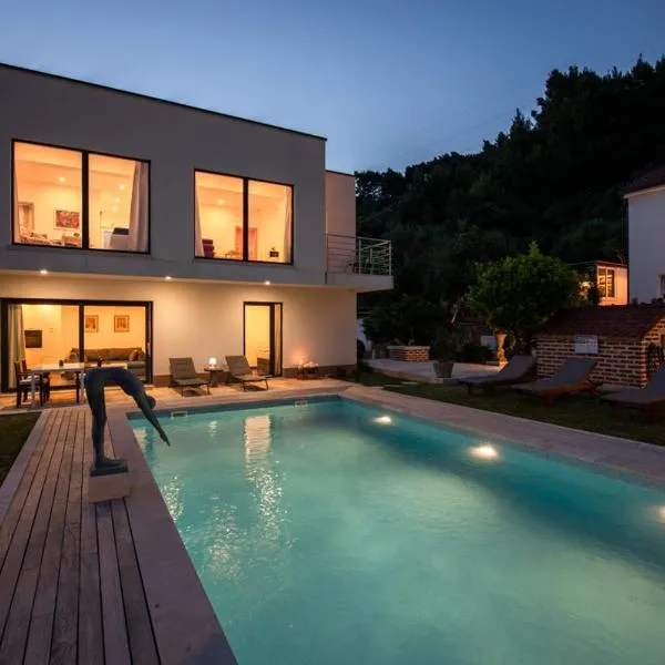 Villa Joy 4ever, hotel in Banjol