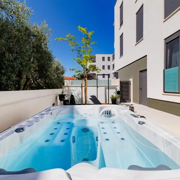 Latitude 44 Apartment, hotel v destinaci Zadar