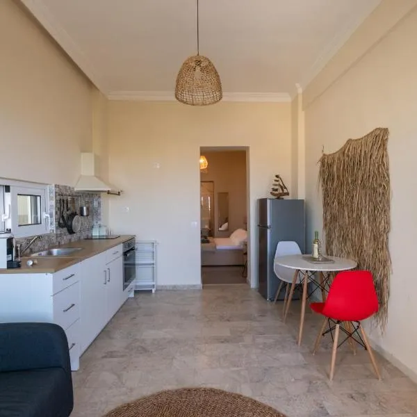 andys house, hotel in Chania