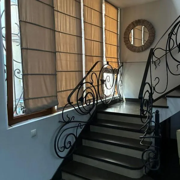 K17 mini hotel, hotel a Tbilisi City