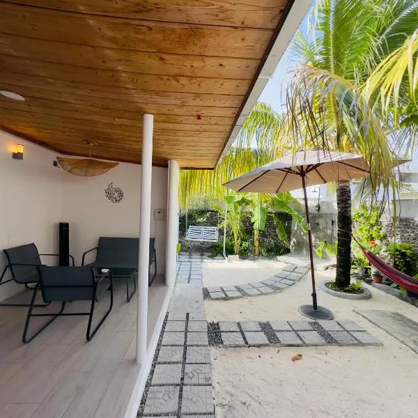 Avi Cabana, hotel di Himmafushi