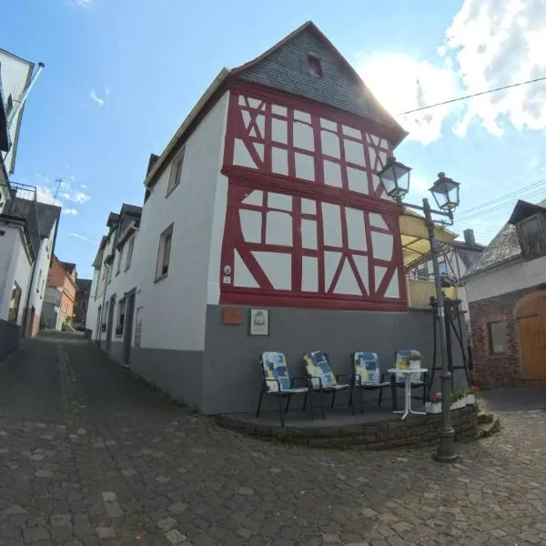 Gästehaus Eulenköpfchen, hotel v destinaci Neef