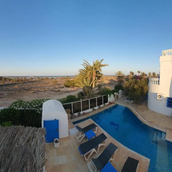 maison d hôte rêve de désert jerba, hotel in Al Ḩaddādah