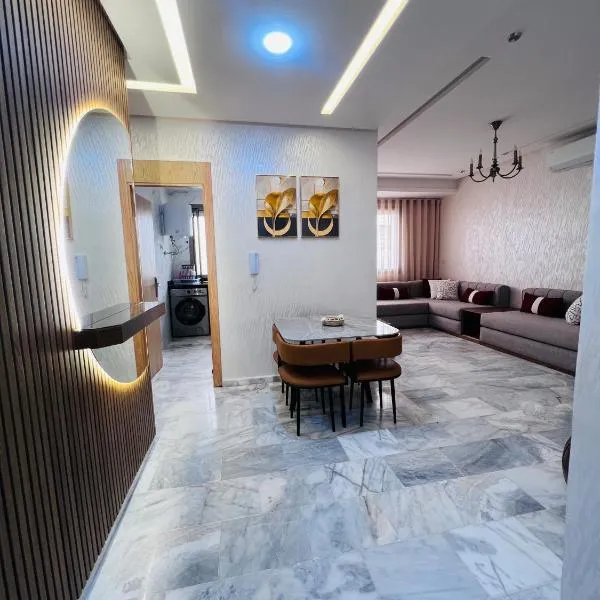 Luxury Appartement fes city fleur, hotel v destinaci Fès