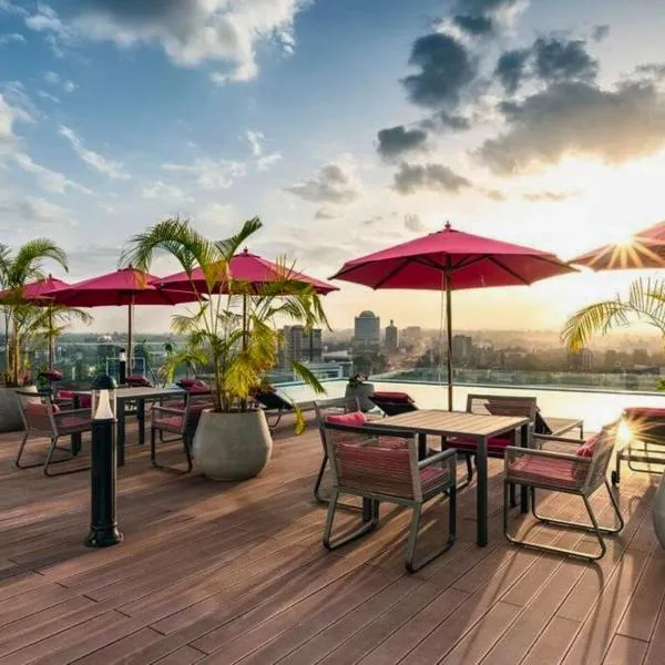 El Mufasa Skynest - Urban Luxury with Balcony, Infinity Pool, Gym & Sauna, hotel v destinaci Nairobi