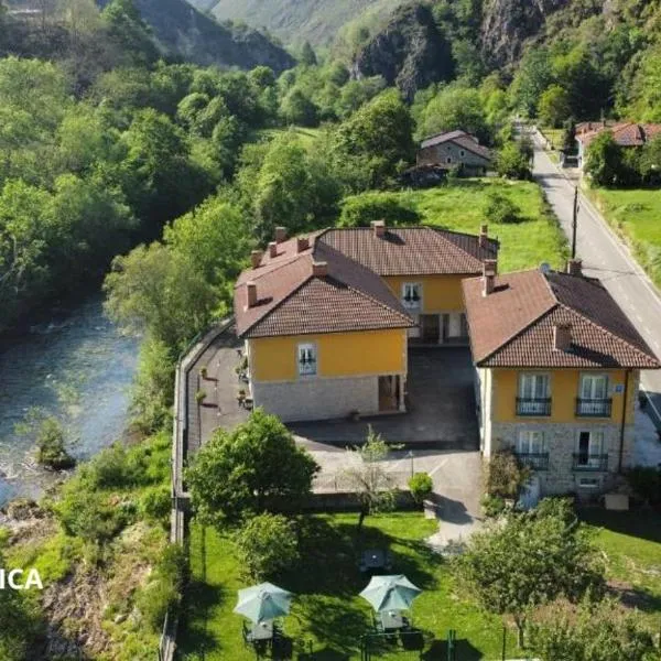 Hotel y Apartamentos La Lonja, hotel v destinaci Cangas de Onís