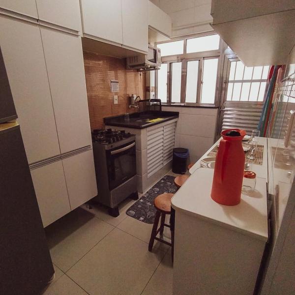 Kitnet pertinho da praia, com ar condicionado, tv a cabo e wi-fi, 1 vaga de garagem - Foto 4