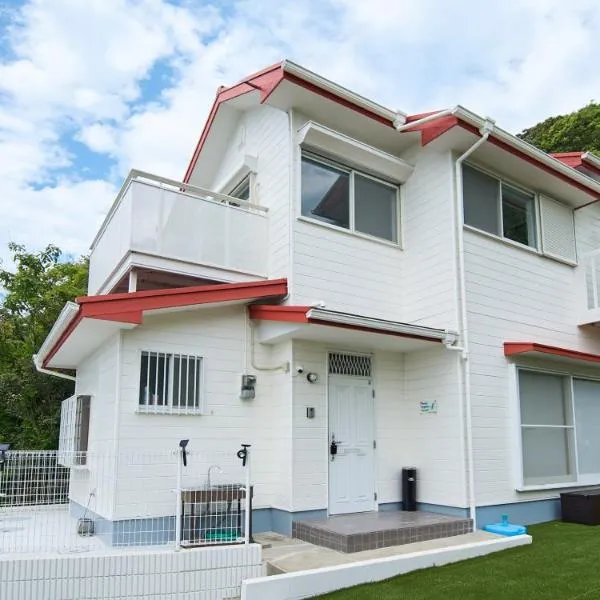 Awaji Kusaka Jungle, hotel in Awaji
