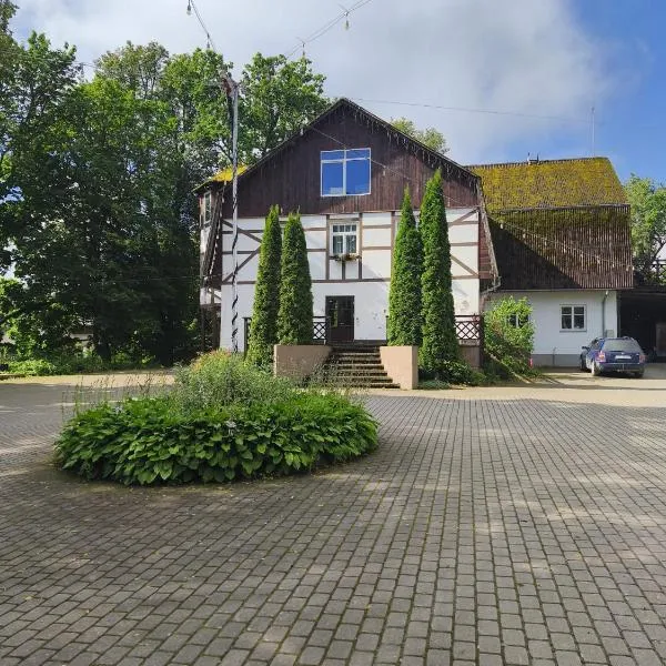 Baltakmeņu muiža, hotel in Mujani
