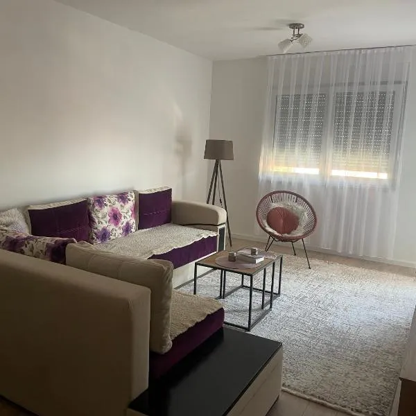 Happy apartment, hotel v destinaci Novi Pazar