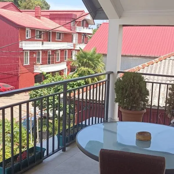 LouNik stay hotel and rooms, khách sạn ở Kobuleti