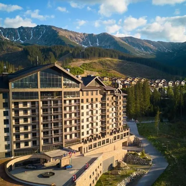 Swissôtel Damian Jasna, hotel Deménvölgyön