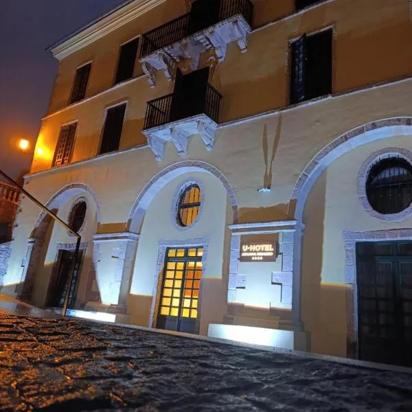 U-Hotel Aduana Ribadeo, hotel v destinaci Ribadeo